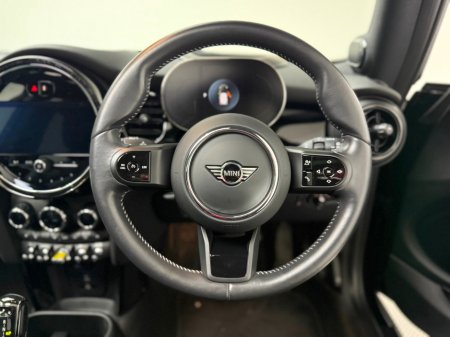 2023 MINI Cooper S ELECTRIC LEVEL 3 €25,990 thumbnail