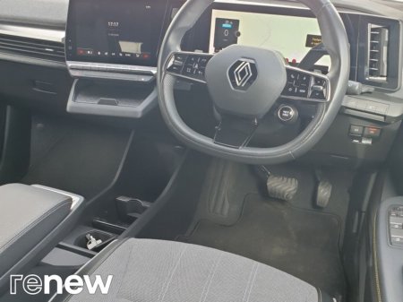 2023 Renault Megane E-Tech - thumbnail 6