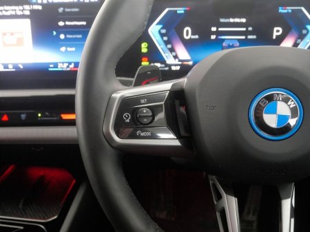 2025 BMW 5 Series - thumbnail 16