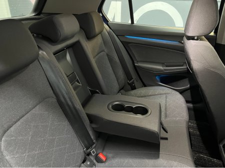 2024 Volkswagen Golf €32950! 2024 VOLKSWAGEN GOLF TDI ED ACTIVE ADVANCED PLATINUM 2.0 AUTOMATIC / CRUISE CONTROL / REVERSE CAMERA / HEATED SEATS / APPLE CARPLAY / AMBIENT LIGHTS / PADDLE SHIFTERS €32,950 thumbnail