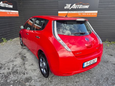 2017 Nissan Leaf - thumbnail 6