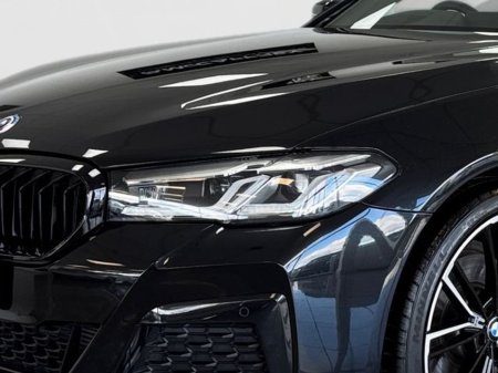 2022 BMW 5 Series - thumbnail 9