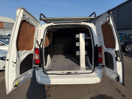 2020 Vauxhall Combo - thumbnail 27