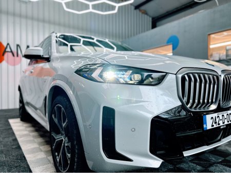 2024 BMW X5 2024 BMW X5 M-SPORT 50e xDrive / 3K KMs / AS-NEW / HUGE SPEC €93,950