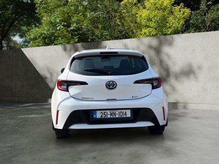 2025 Toyota Corolla - thumbnail 8