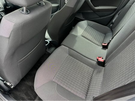 2015 Volkswagen Polo - thumbnail 8