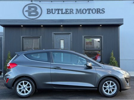 2018 Ford Fiesta - thumbnail 6