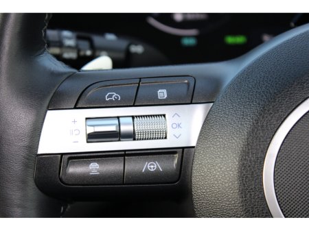 2024 Hyundai Kona 1.6 HYBRID Elegance Auto €32,950 thumbnail
