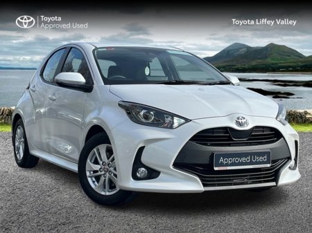 2023 Toyota Yaris YARIS HYBRID LUNA