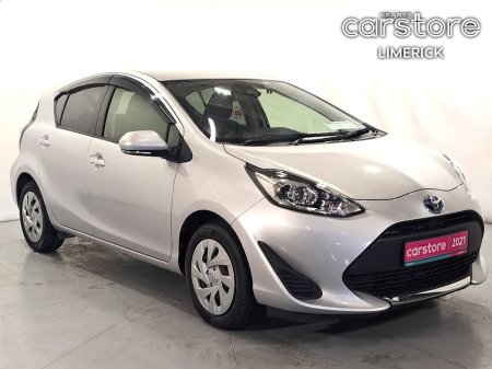 2021 Toyota Aqua 1.5 Hybrid Luxe €15,880