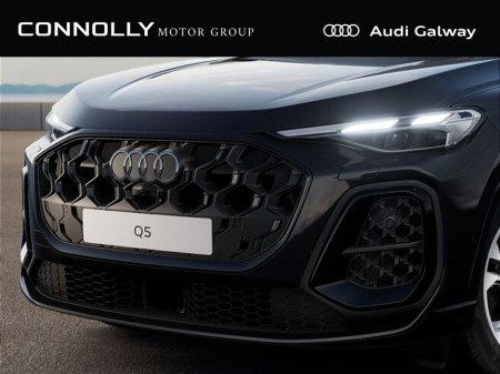 2026 Audi Q5 S-LINE E-HYBRID QUATTRO A/T €75,950 thumbnail