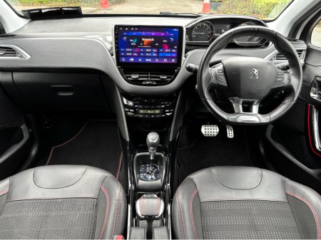 2018 Peugeot 2008 - thumbnail 11