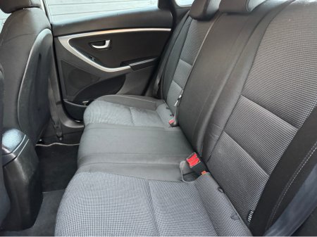 2012 Hyundai i30 - thumbnail 13