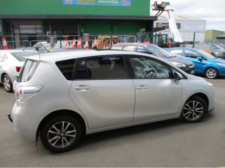 2015 Toyota Verso 1.6 D LUNA SKYVIEW 7 SEATS 4DR €11,750