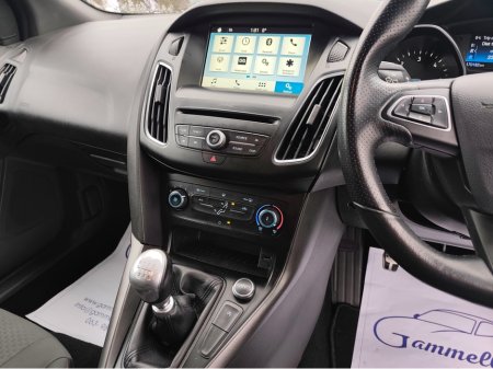 2019 Ford Focus ST-LINE 1.5 TD 120PS 6SPEED 4DR €15,800 thumbnail