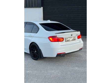 2012 BMW 3 Series - thumbnail 12