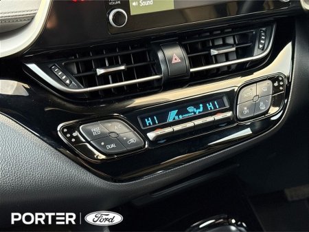 2022 Toyota C-HR 1.8 HYBRID SOL thumbnail