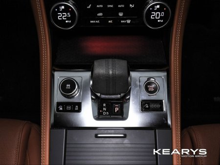 2023 Jaguar F-Pace AWD PHEV R-DYNAM €51,888 thumbnail