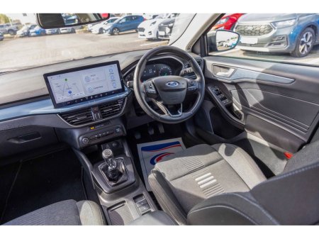 2024 Ford Focus - thumbnail 6