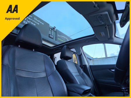 2016 Nissan Qashqai * LOW MILES * TOP SPEC * €11,995 thumbnail