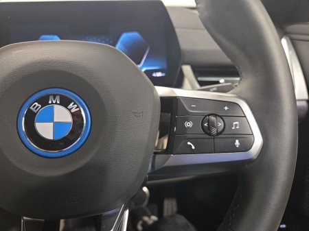 2025 BMW iX2 - thumbnail 18