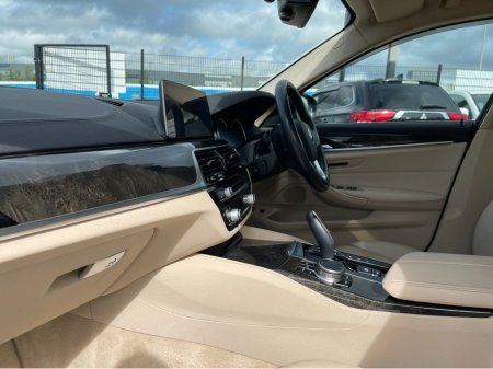 2018 BMW 5 Series - thumbnail 13