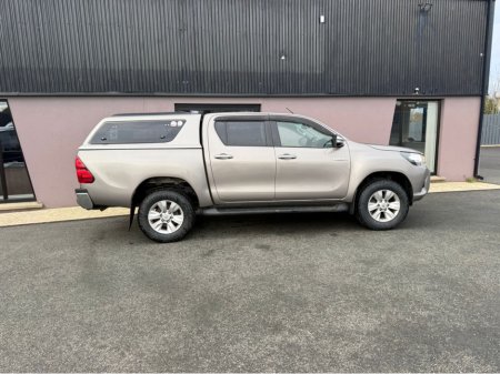 2018 Toyota Hilux - thumbnail 5