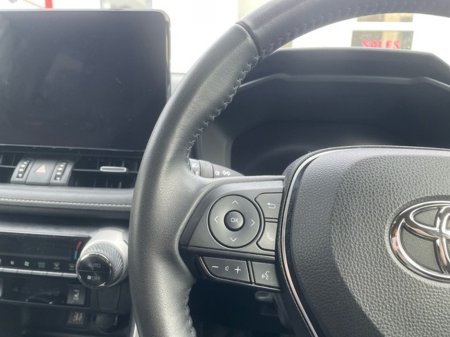 2024 Toyota Rav4 RAV4 HYBRID SOL €44,444 thumbnail