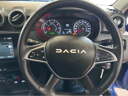 2023 Dacia Duster EXPRESSION BLUE DCI 115 4X2 NB €18,999 thumbnail