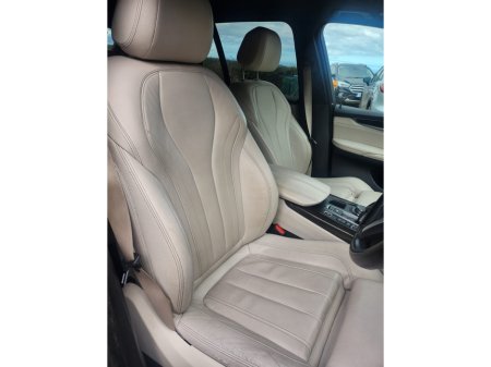 2016 BMW X5 - thumbnail 11