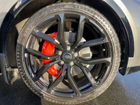 2023 Land Rover Discovery (232) LAND ROVER DISCOVERY 3.0 SD6 R-DYNAMIC OVERFINCH €48,950 thumbnail