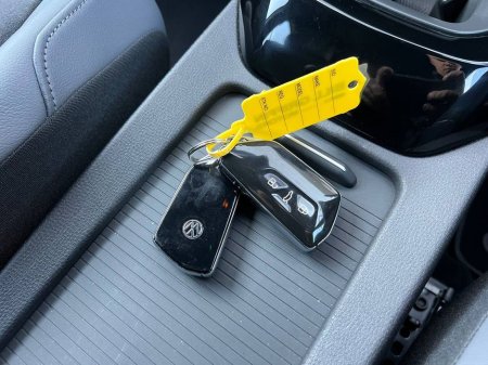 2023 Volkswagen ID.4 - thumbnail 11