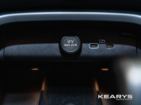 2022 Volvo XC40 XC40 RECHARGE (231hp) €28,490 thumbnail