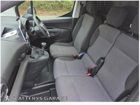 2023 Opel Combo COMBO SPORT-L1H1-1.5 100BHP D-6 €14,227 thumbnail