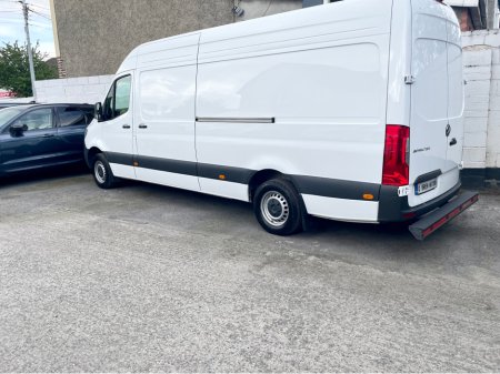 2025 Mercedes-Benz Sprinter - photo 25