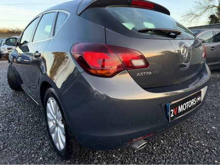2013 Opel Astra 2.0 CDTI SE E/F S/S 165PS 5DR €4,750