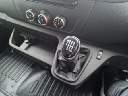 2020 Renault Master FWD LM35 DCI 135 Business+ E6 €14,950 thumbnail