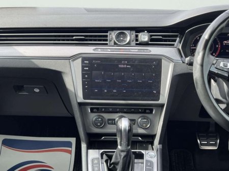 2019 Volkswagen Passat - thumbnail 23