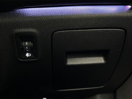 2023 MG HS EXCLUSIVE PHEV AUTO**PANORAMIC ROOF**DIGITAL DASH**TOUCH SCREEN APPLE CAR PLAY**MULTIFUNCTIONAL STEERING WHEEL**HEATED LEATHER SEATS**ELECTRIC SEATS**ELECTRIC FOLDING MIRRORS**ELECTRIC TAILGATE** €27,995 thumbnail