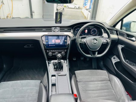 2018 Volkswagen Passat - thumbnail 8