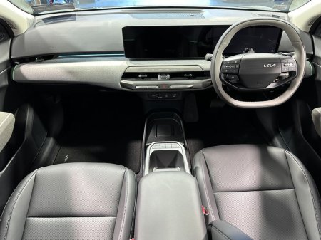 2026 Kia EV4 0% Finance Earth 3 €51,900 thumbnail