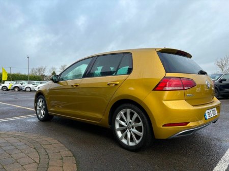 2019 Volkswagen Golf - view 4