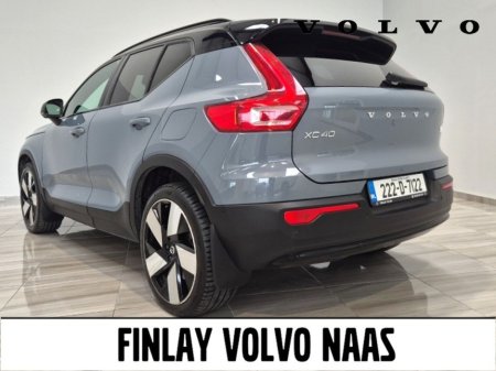 2022 Volvo XC40 - thumbnail 3