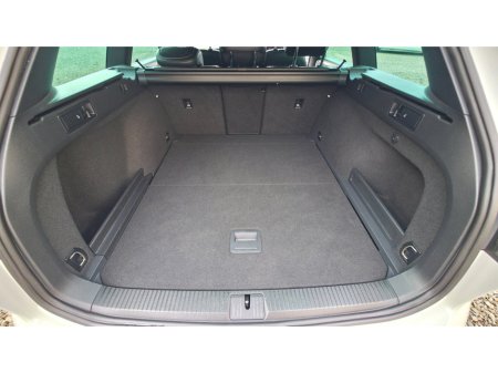 2016 Volkswagen Passat - thumbnail 26