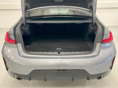 2023 BMW 3 Series - thumbnail 9