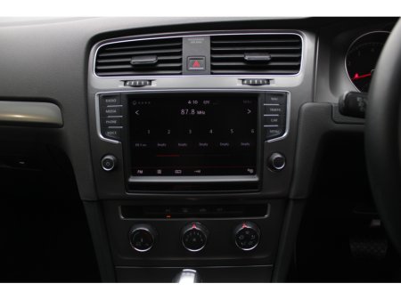 2016 Volkswagen Golf - thumbnail 13