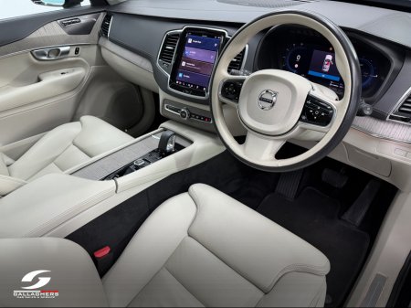 2023 Volvo XC90 - thumbnail 16