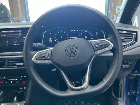 2022 Volkswagen Polo €21950 2022 VOLKSWAGEN POLO TSI R LINE 1.0 AUTOMATIC / CRUISE CONTROL / REVERSE CAMERA €21,950 thumbnail