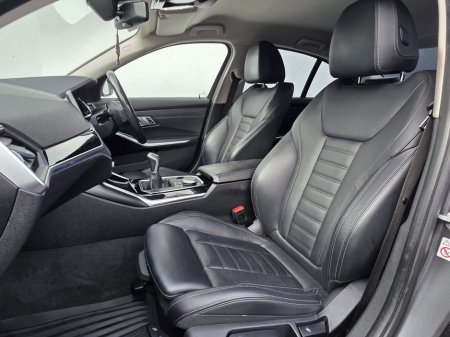 2020 BMW 3 Series 318d Sport €23,950 thumbnail