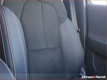 2023 Volvo XC40 BEV 231hp Ultimate (Two Year Volvo Selekt Warranty) €36,900 thumbnail